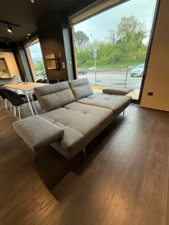 Calia Divano Toby wing di in stile design a prezzo scontato- Divani