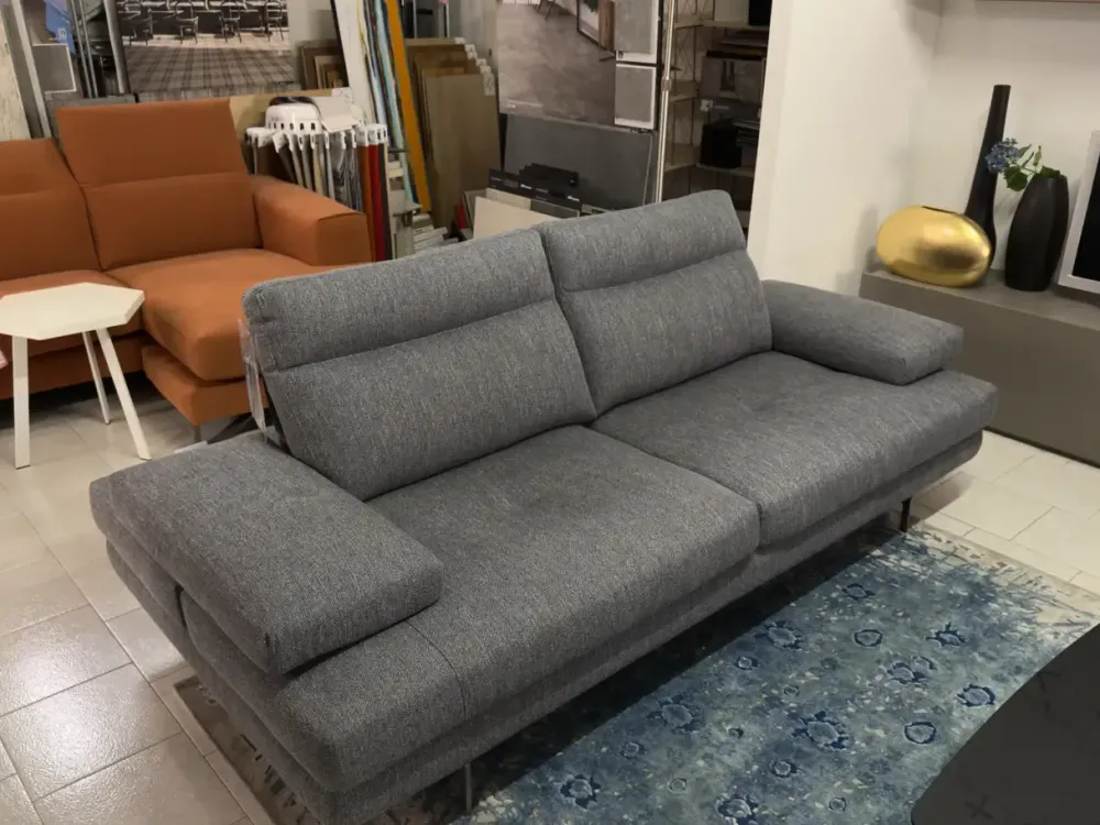 Outlet Divano Toby-wing in Tessuto sfoderabile di scontato 43% Divani