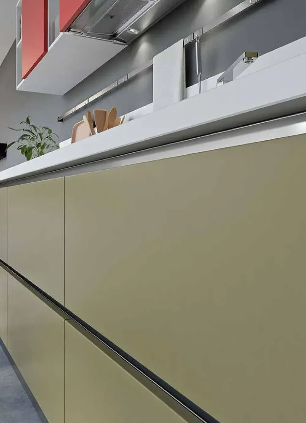 Discount cucina moderna Seta in vari colori scontata del 34%. Massimo stile a prezzi bassi! Cucine Lineari|Cucine Moderne