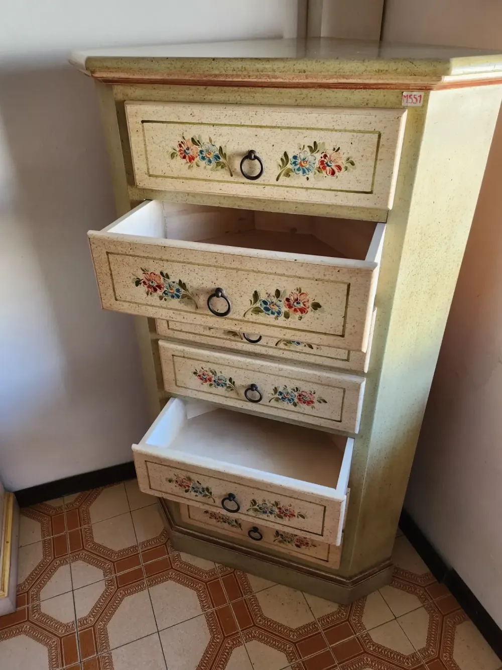 Inviaci la tua richiesta compilando il modulo e scopri il prezzo del mobile M551 cassettiera^Artigianale Online