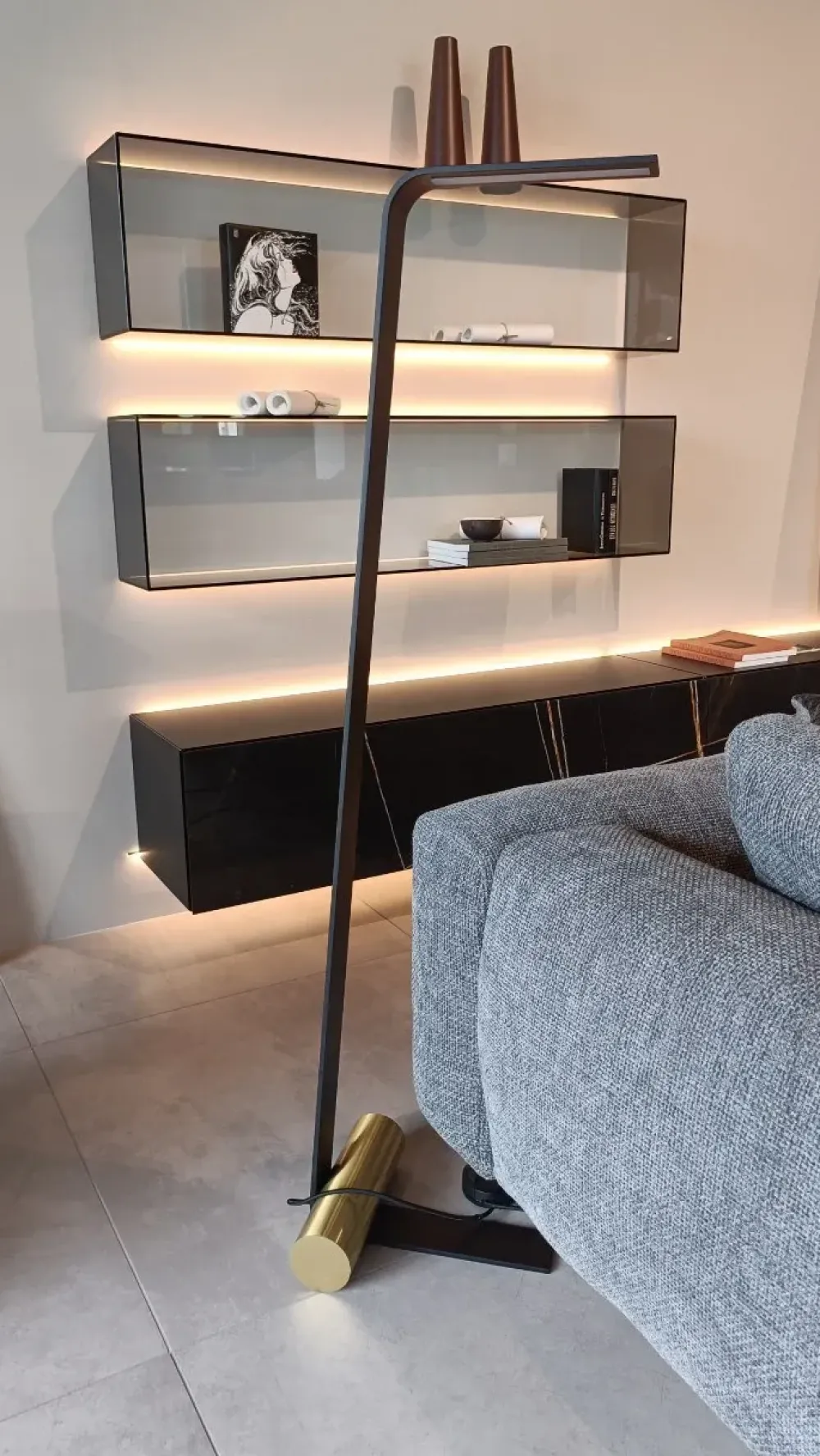 Collezione esclusiva Lampada Nastro floor 563.61 a PREZZI OUTLET- Lampade Da Terra