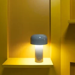 Flos Lampada da tavolo Bellhop in Offerta Outlet- Lampade Da Tavolo