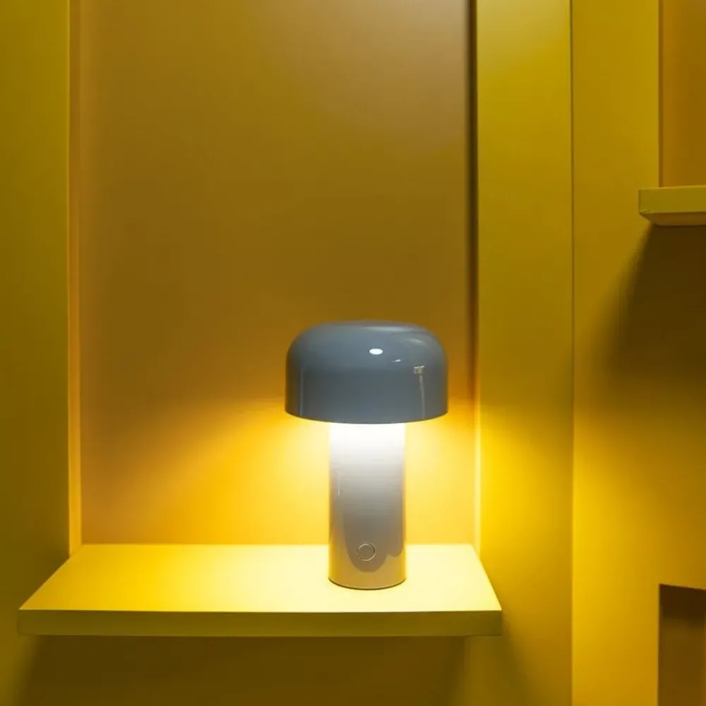 Flos Lampada da tavolo Bellhop in Offerta Outlet- Lampade Da Tavolo