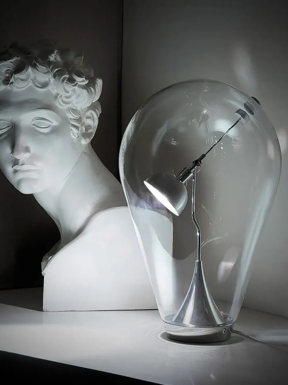 Lampada da tavolo in cristallo Blow in Offerta Outlet^Studio Italia Design Sale