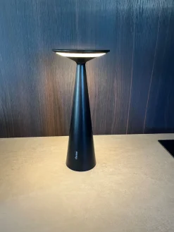 Sale Lampada da tavolo in metallo Dama in Offerta Outlet Lampade Da Tavolo