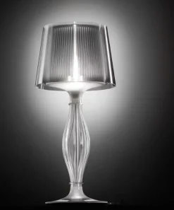 Slamp Lampada da tavolo in plastica Liza in Offerta Outlet- Lampade Da Tavolo