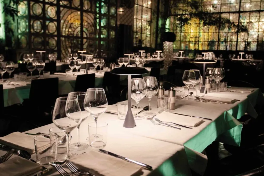 Lampada da tavolo Panama mini led battery a prezzo Outlet^Nemo New