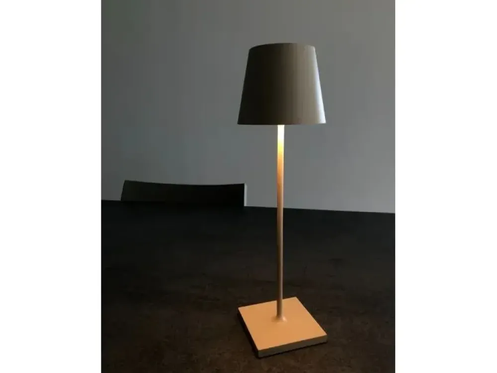 Zafferano Lampada da tavolo Poldina in Offerta Outlet affrettati- Lampade Da Tavolo