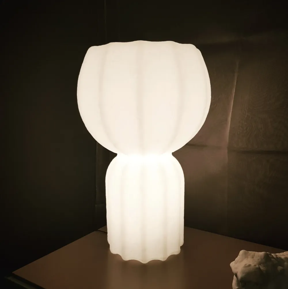 Discount Lampada da tavolo Pupa a prezzo scontato Lampade Da Tavolo