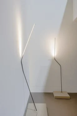 Artigianale Lampada da terra Neo lampada da terra led nemo   con uno sconto esclusivo- Lampade Da Terra