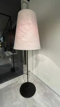 Hot Lampada da terra stile Design Hunt in saldo Lampade Da Terra