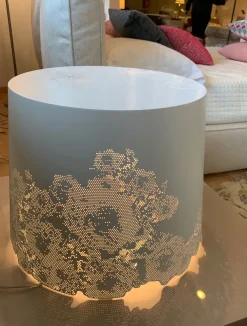 Lampada da terra Tavolino luminoso central park con un ribasso esclusivo^Karman Discount