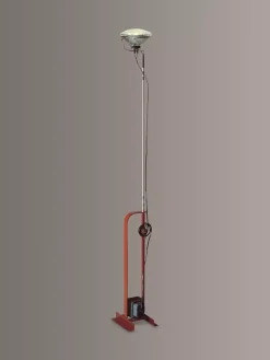 Flos Lampada da terra Toio led in Offerta Outlet- Lampade Da Terra