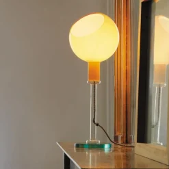 Fontana Arte Lampada a prezzo scontato. Un must per l'architetto.- Lampade Da Tavolo