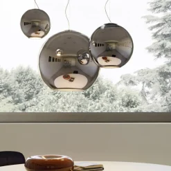 Sale Lampada Globo, a prezzo Outlet. 50 caratteri Lampade A Sospensione