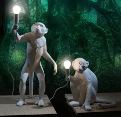 Seletti Lampada Monkey lamp white a PREZZI OUTLET- Lampade Da Tavolo