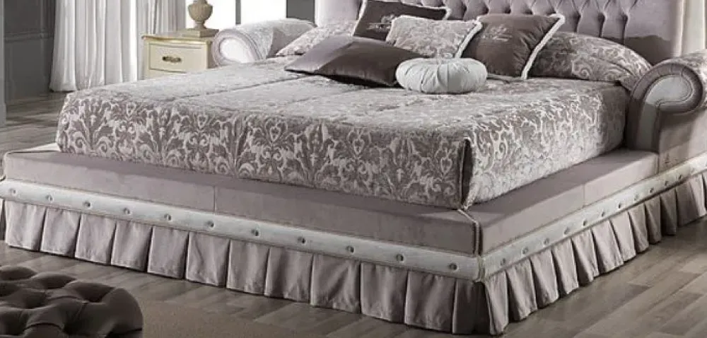 Letto classico con giroletto Letto elisabetta velluto maxi a prezzo scontato^Md work
