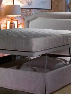 Online Letto classico Contenitore doppio sollevamento con un ribasso del 50% Letti