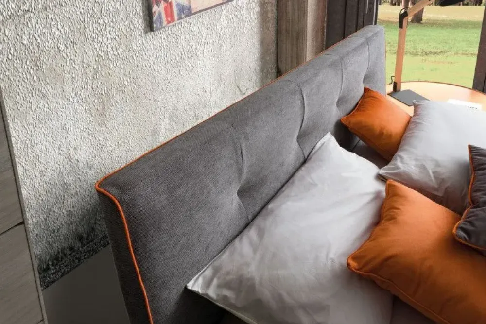 Letto design con contenitore Love a prezzo scontato^Le Comfort Discount