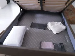 Letto design con contenitore Figi a prezzo ribassato Letti