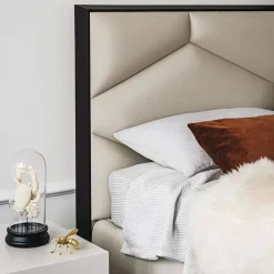 Letto design con giroletto Edward Cattelan a prezzo scontato^Cattelan Italia Online