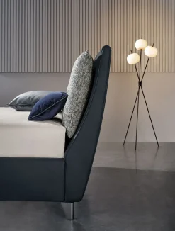 Letto design con giroletto Attico a prezzo ribassato^Twils Sale