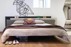 Discount Letto design con piedini Vele_bed a prezzo ribassato Letti