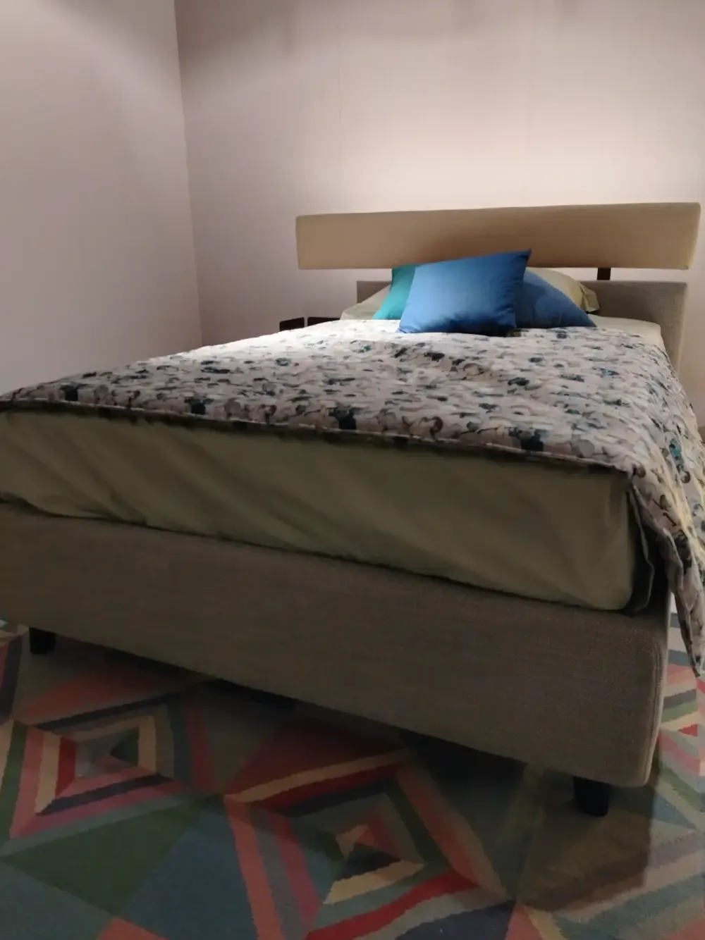 Sale Letto design Denver piazza e mezza scontato 30% Letti