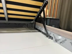 Novaluna Letto design Lenox con un ribasso del 33%- Letti