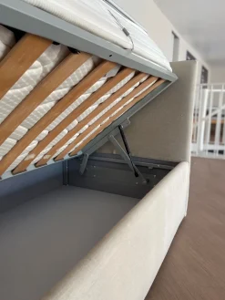 Bolzan Letto design Line con un ribasso del 34%- Letti