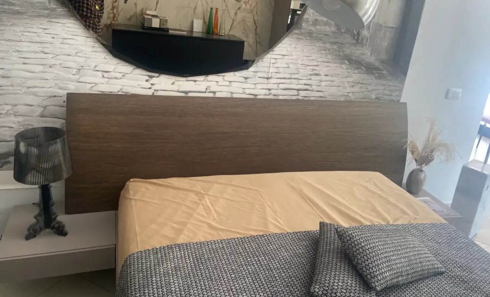 Letto design My love con comodini con un ribasso del 45%^Voltan Outlet