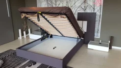 Tomasella Letto design diagonal contenitore con un ribasso del 40%- Letti