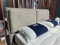 Letto design Tudor con uno sconto del 33%^Novaluna New