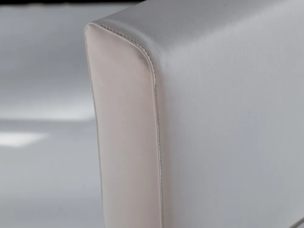 Letto imbottito con contenitore Porto a prezzo ribassato^Artigianale Best