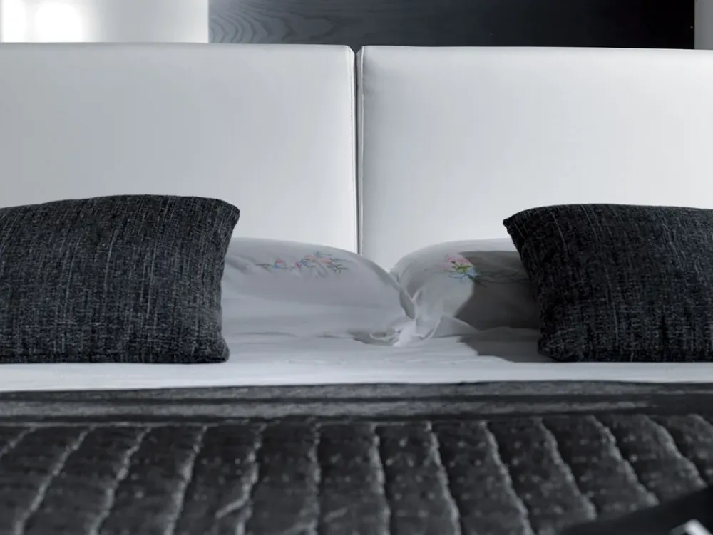 Letto imbottito con contenitore Porto a prezzo ribassato^Artigianale Best