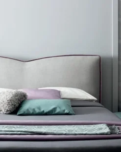 Discount Letto imbottito con contenitore Megan a prezzo ribassato Letti