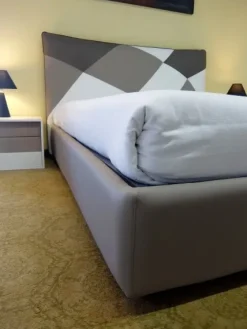 Letto imbottito con contenitore Spring  a prezzo ribassato^Artigianale Outlet