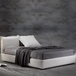 Letto imbottito con gambe Break a prezzo ribassato^Excò