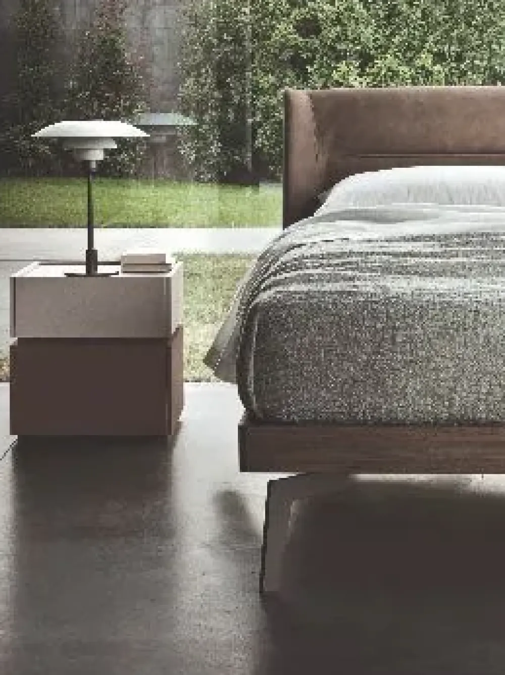 Letto imbottito con gambe Nest a prezzo ribassato^Sangiacomo Discount