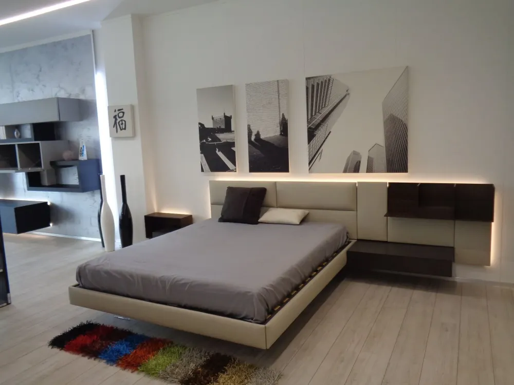 Sangiacomo Letto imbottito con giroletto Ecletto a prezzo scontato- Letti