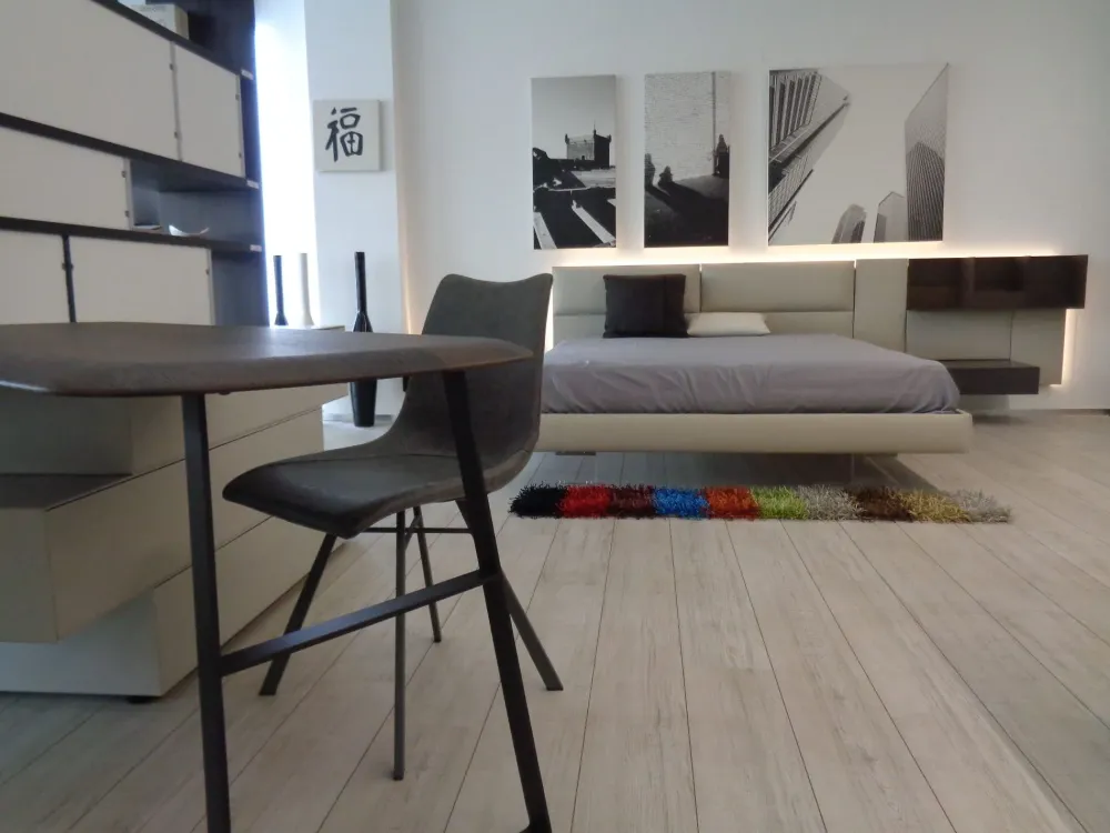 Sangiacomo Letto imbottito con giroletto Ecletto a prezzo scontato- Letti