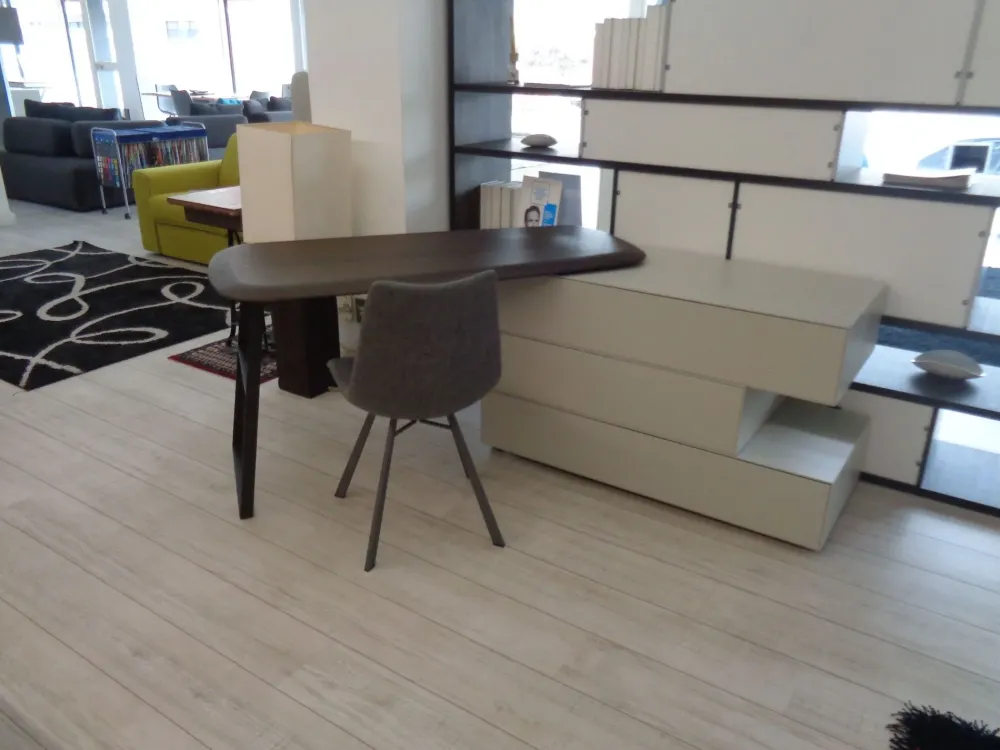 Sangiacomo Letto imbottito con giroletto Ecletto a prezzo scontato- Letti