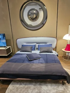 Letto imbottito con giroletto Romance   a prezzo ribassato^Ozzio Discount