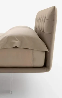 Sale Letto imbottito con piedini Filo a prezzo ribassato Letti