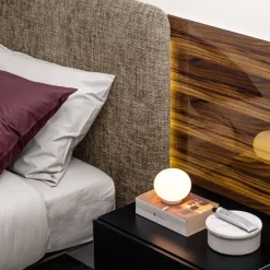 Letto imbottito con piedini Steel free_bed  a prezzo scontato^Lago Clearance