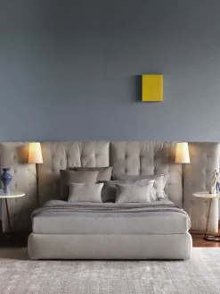 Letto imbottito modello Angle: richiedi ora il prezzo^Flou New