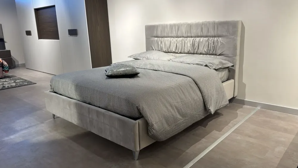 La casa moderna Letto imbottito modello Antigua di scontato 53%- Letti