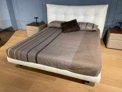 Letto imbottito modello Aurora tre: richiedi ora il prezzo riservato^Poltrona Frau Hot