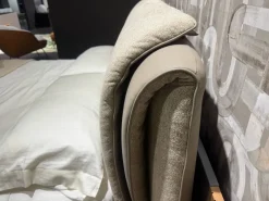 Letto imbottito modello Dress slim di scontato 34%^Novaluna Best