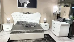 New Letto imbottito modello Marley di scontato 50% Letti